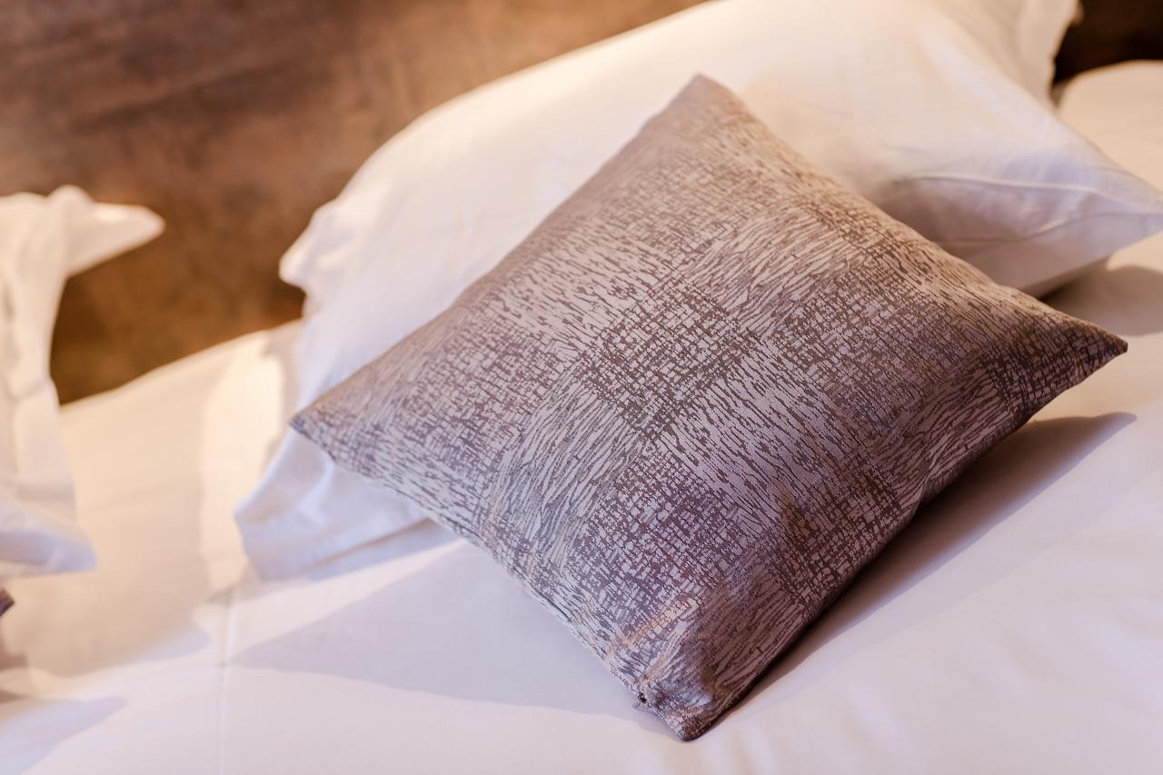 Logis Hotel - Le Petit Bellon Senlis  Esterno foto