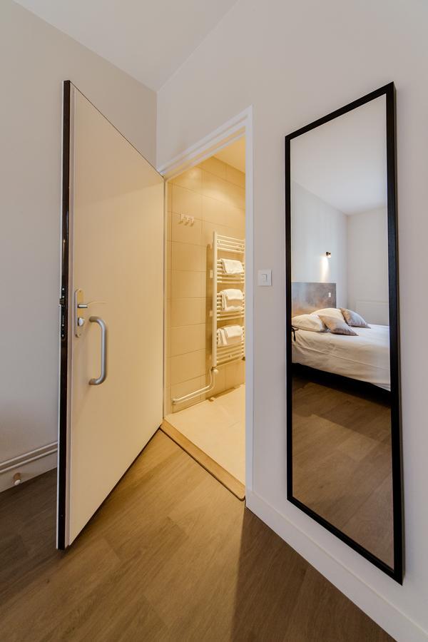 Logis Hotel - Le Petit Bellon Senlis  Esterno foto